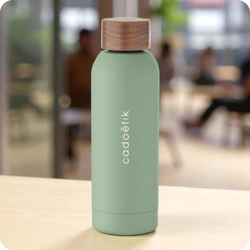 Gourde publicitaire en inox recyclé et bois Geiser 700 mL_05