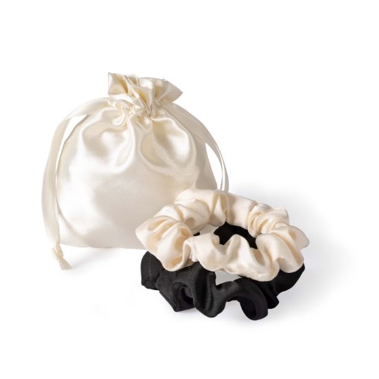 Lot de 2 chouchous dans sac à cordon satiné personnalisable Bezo_01