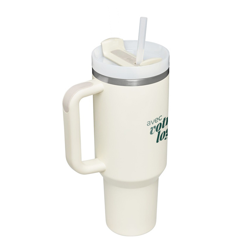 Mug isotherme en inox recyclé Stanley Quencher H2.0 1,2 L_03