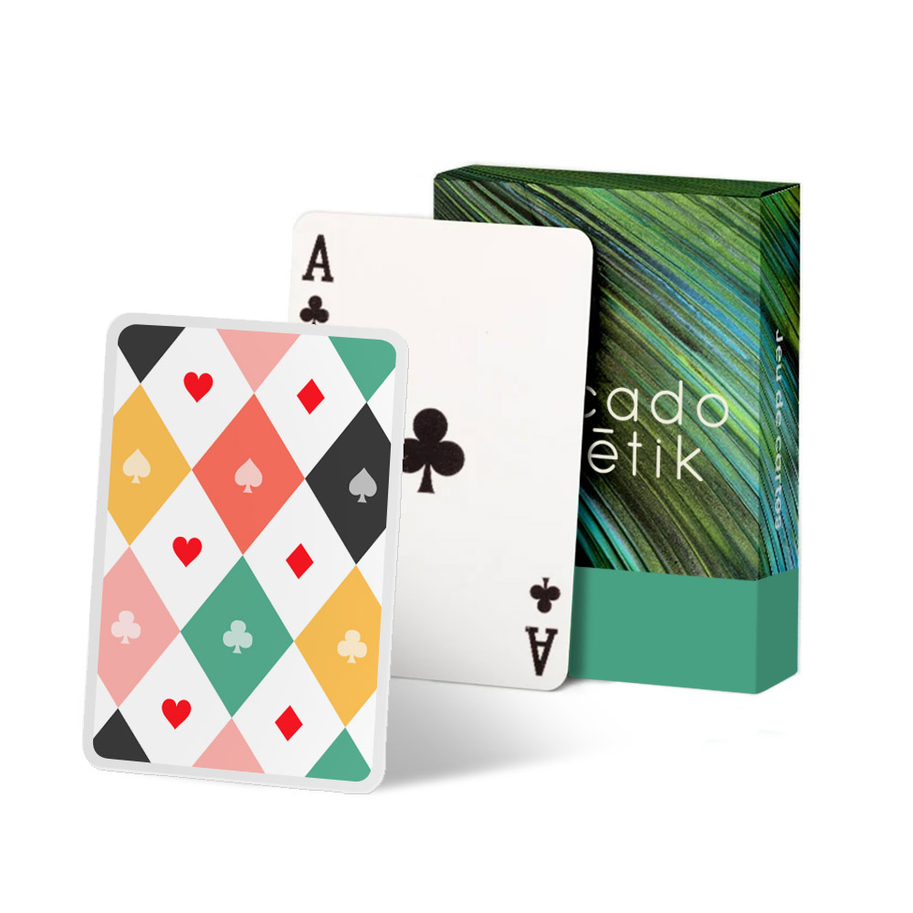 Jeu de cartes sur-mesure en papier Play It_1