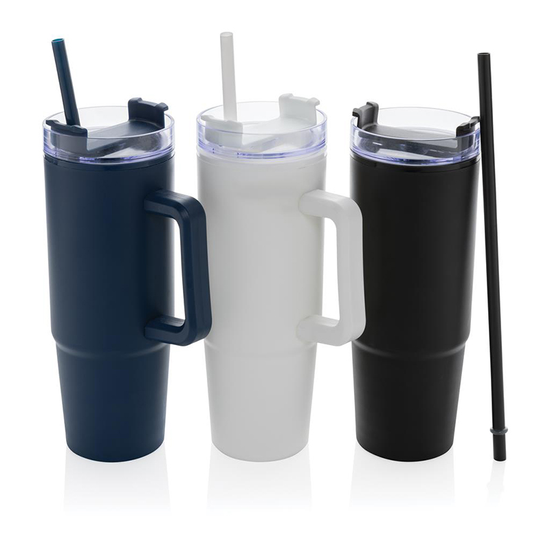 Mug de voyage en plastique recyclé certifié Tana 900 mL_02