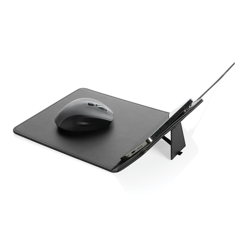 Tapis de souris en PU recyclé certifié avec chargeur 10W Swiss Peak_04