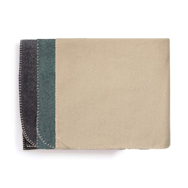 Plaid en polyester recyclé certifié Vinga Bilton_02