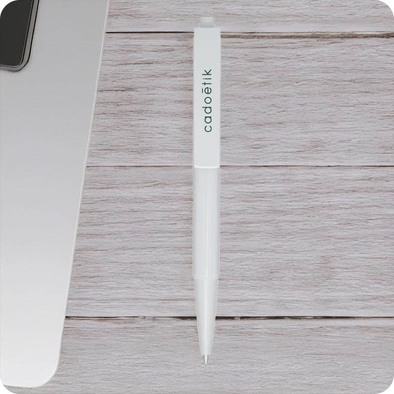 Stylo bille en plastique recyclé Elsa_00