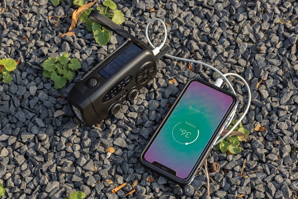 Radio d'urgence solaire avec chargeur et lampe torche RescueWave_03