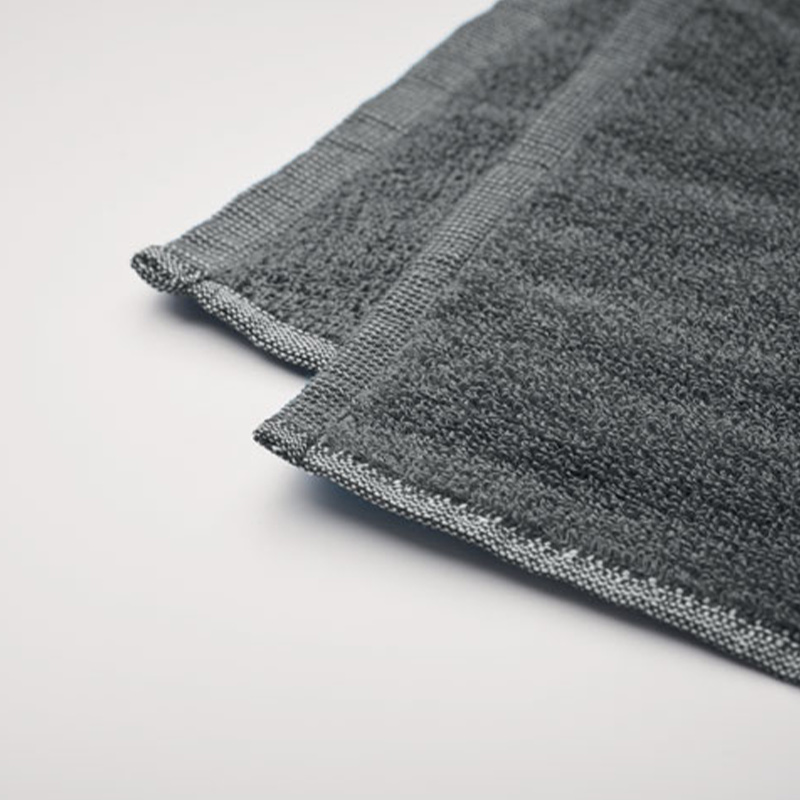 Serviette éponge en coton recyclé et Seaqual® Sand 70x140cm_04
