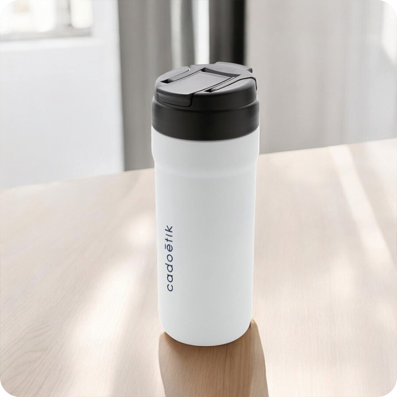 Gourde isotherme en inox recyclé certifié Nelson 670 mL_00