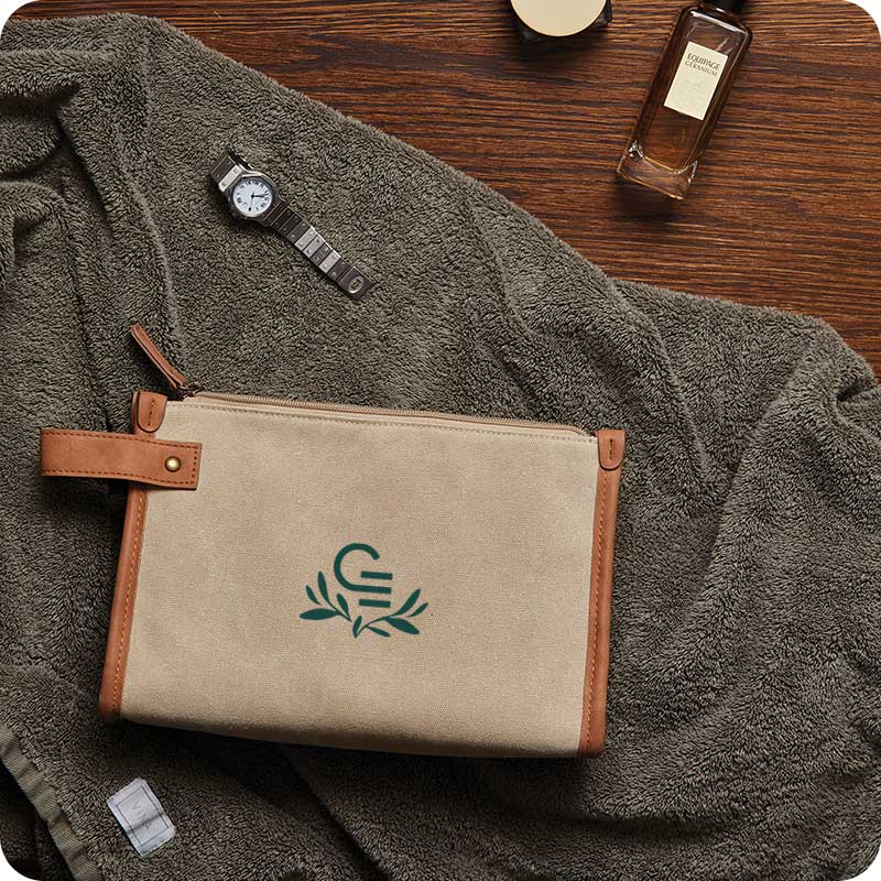 Trousse de toilette en toile recyclée et certifiée Vinga Bosler_00